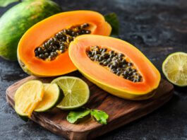 Papaya und Limetten