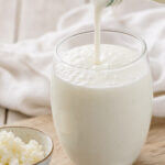 Glas Kefir, fermentiertes Milchgetränk